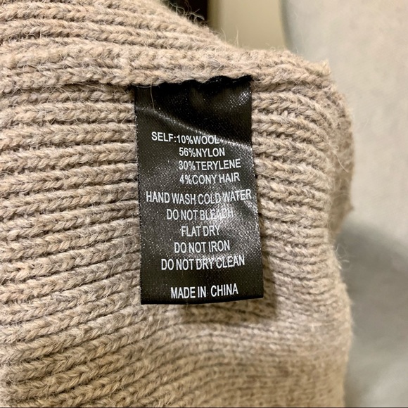 Oversized womens sweater [size medium, rabbit hair blend, neutral, winter, wool] - Picture 5 of 6